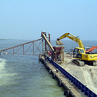 Relleno de espigones y rompeolas para la protección del litoral