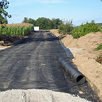 Basetrac Grid a lo largo de una obra de carretera para el refuerzo de la capa de base