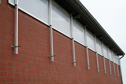 Lifting window as ventilation system at the indoor riding arena