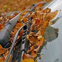 Limpiaparabrisas para vehículos con soluciones de protección contra el follaje, la nieve y las hojas