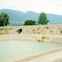 Sellado innovador de piscinas: NaBento® RL-N para una regulación sostenible del agua