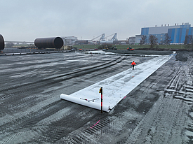 Instalación de geotextil tejido Stabilenka en la zona de acopio de Steelwind